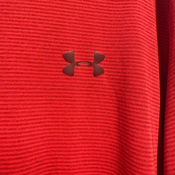 Under Armour Men's Red Short Sleeve Tee Size: XXL - Picture 4 of 6